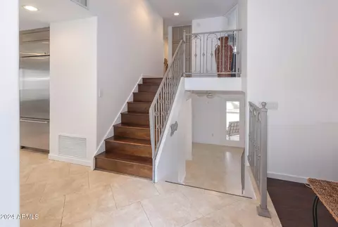 Entry Way - 1065 E Sandpiper Dr, Tempe, AZ 85283 photo 2 of 2