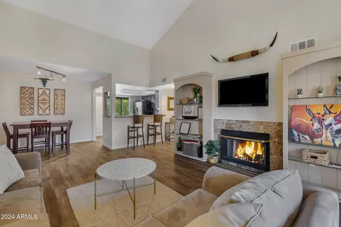 9450 N 95th St #211, Scottsdale, AZ 85258