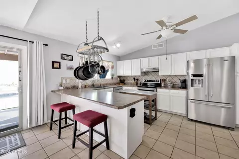 4764 E Olney Dr, Phoenix, AZ 85044 photo 7