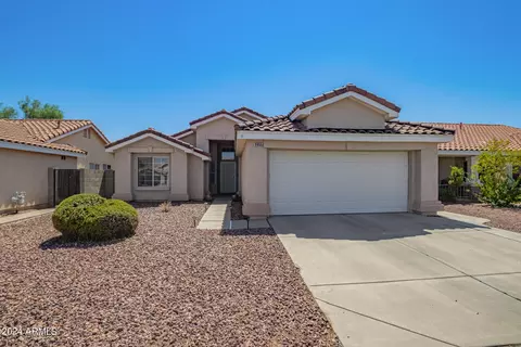 9955 W Monterosa Ave, Phoenix, AZ 85037