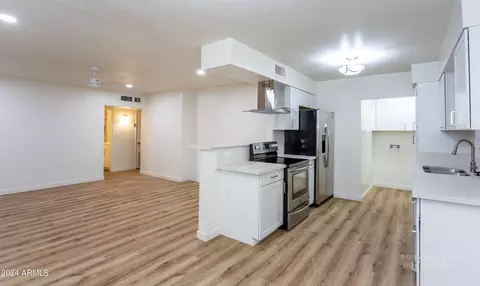 2150 W Northview Ave, Phoenix, AZ 85021 photo 5