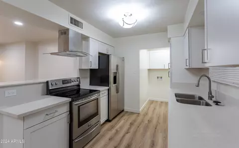 2150 W Northview Ave, Phoenix, AZ 85021 photo 9