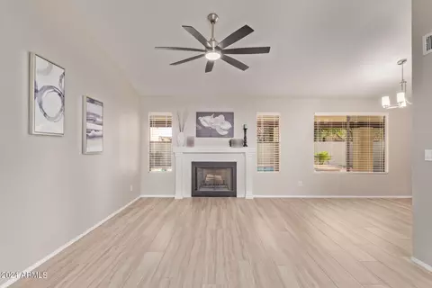 5749 E Fox St, Mesa, AZ 85205 photo 5