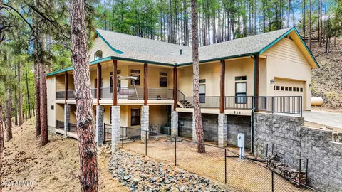 5361 W Arrowhead Dr, Prescott, AZ 86305