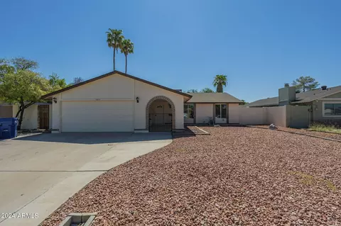 1605 W Palomino Dr, Chandler, AZ 85224