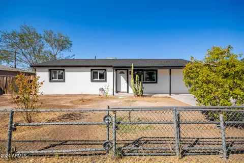 4344 W Crittenden Ln, Phoenix, AZ 85031