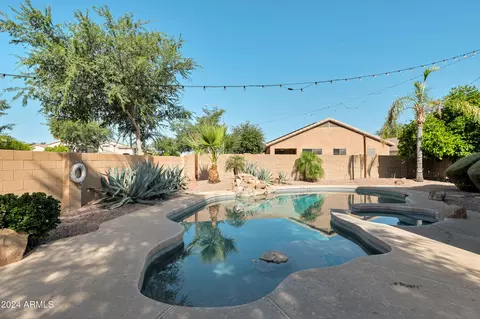 9453 W Potter Dr, Peoria, AZ 85382
