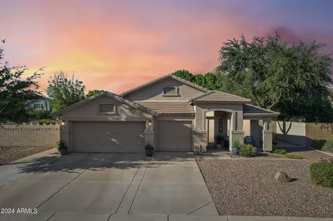 1176 Erie St, Gilbert, AZ 85295