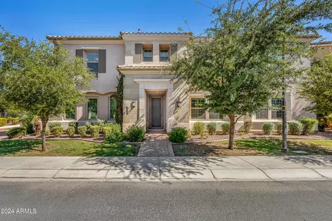 1927 W Yellowstone Way, Chandler, AZ 85248