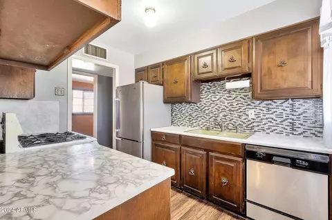 1817 E Pleasant Ln, Phoenix, AZ 85042 photo 7