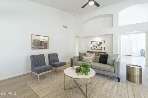 3544 E Topeka Dr, Phoenix, AZ 85050 photo 15