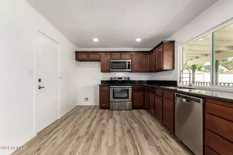 8947 W Whitton Ave, Phoenix, AZ 85037 photo 14