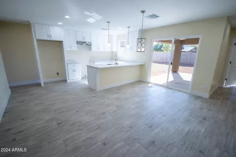 413 E Southern Ave, Phoenix, AZ 85040 photo 22