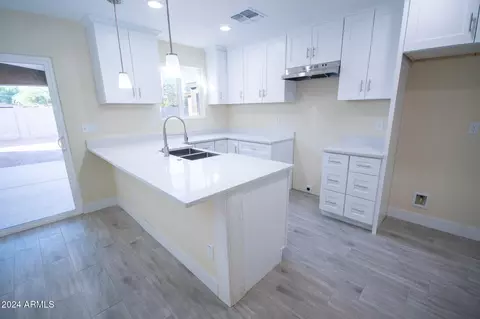 413 E Southern Ave, Phoenix, AZ 85040 photo 4