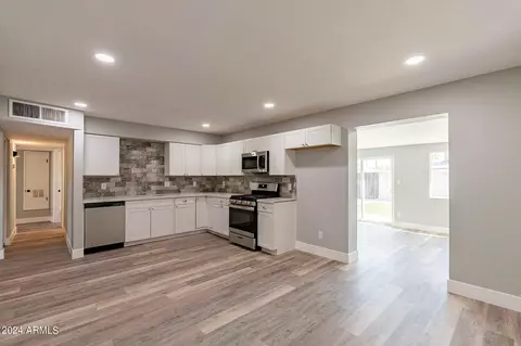 2339 E Sylvia St, Phoenix, AZ 85022 photo 14