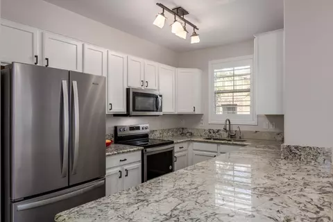 4389 E Selena Dr, Phoenix, AZ 85050 photo 6