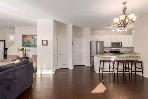 4389 E Selena Dr, Phoenix, AZ 85050 photo 3