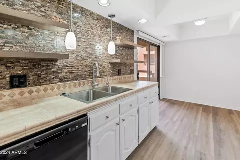 Kitchen - 4303 E Cactus Rd #441, Phoenix, AZ 85032 photo 2 of 3