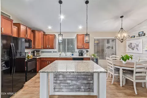 9904 El Moro Ave, Mesa, AZ 85208 photo 3