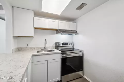 6302 N 64th Dr #17, Glendale, AZ 85301