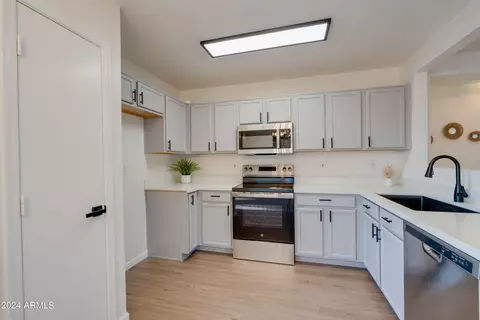 2224 S Lynch --, Mesa, AZ 85209 photo 12