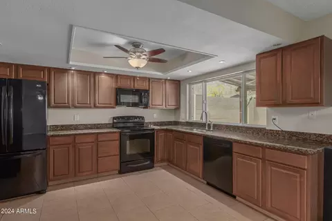 4366 E Sunrise Dr, Phoenix, AZ 85044 photo 12