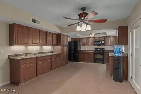 4366 E Sunrise Dr, Phoenix, AZ 85044 photo 10