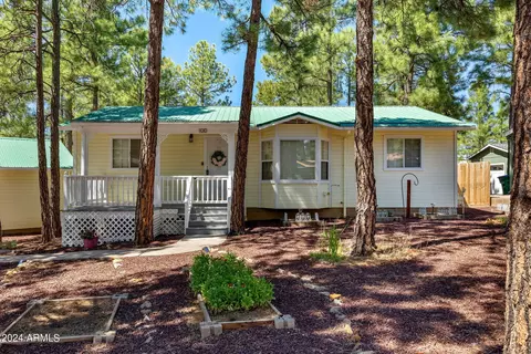 100 E Reidhead St, Show Low, AZ 85901