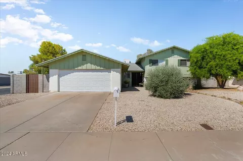 5136 W Mauna Loa Ln W, Glendale, AZ 85306