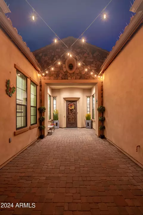 8419 E Jensen St, Mesa, AZ 85207 photo 3