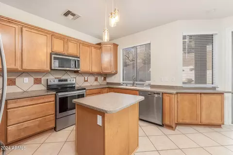 2124 E Nighthawk Way, Phoenix, AZ 85048 photo 13