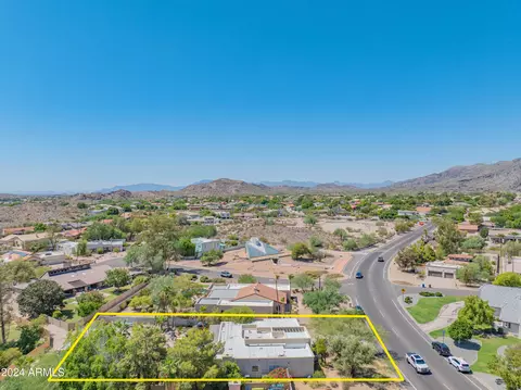 View/Area - 3731 Equestrian Trl, Phoenix, AZ 85044 photo 7 of 10