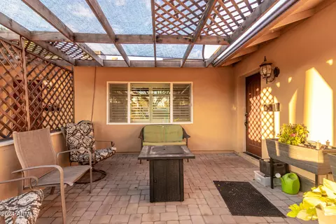 1406 Ellis Dr, Tempe, AZ 85282 photo 3
