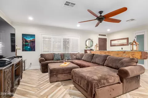 1406 Ellis Dr, Tempe, AZ 85282 photo 5