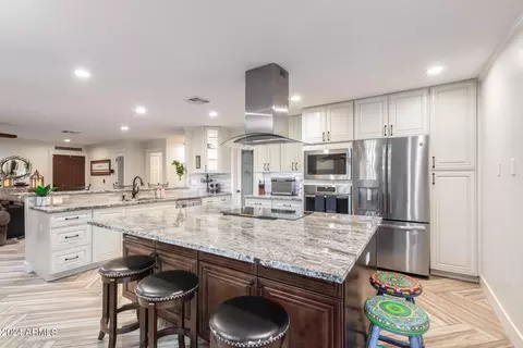 1406 Ellis Dr, Tempe, AZ 85282 photo 10