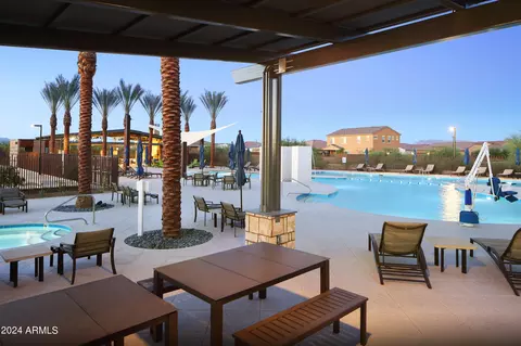 View/Area - 2869 E Cashman Dr, Phoenix, AZ 85050 photo 10 of 10