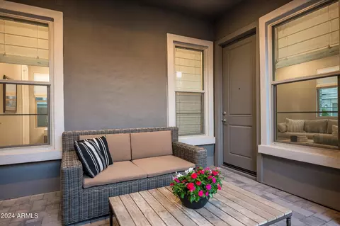 Exterior - 2869 E Cashman Dr, Phoenix, AZ 85050 photo 12 of 28