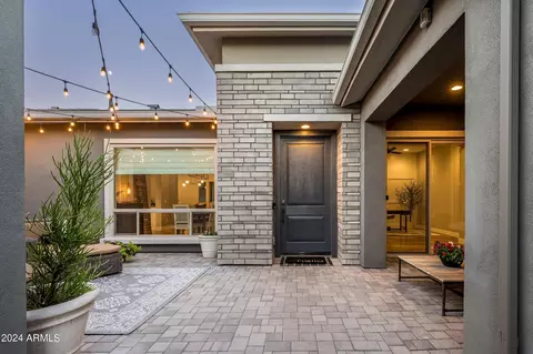 Exterior - 2869 E Cashman Dr, Phoenix, AZ 85050 photo 11 of 28