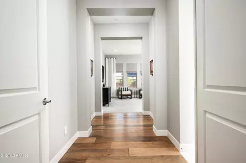 Entry Way - 2869 E Cashman Dr, Phoenix, AZ 85050 photo 5 of 5