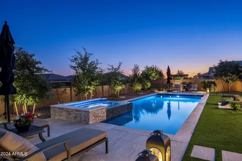 Exterior - 2869 E Cashman Dr, Phoenix, AZ 85050 photo 6 of 28