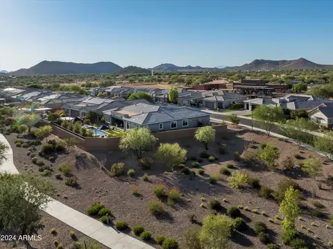 View/Area - 2869 E Cashman Dr, Phoenix, AZ 85050 photo 1 of 10