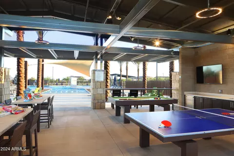 View/Area - 2869 E Cashman Dr, Phoenix, AZ 85050 photo 5 of 10