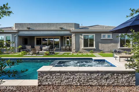 Exterior - 2869 E Cashman Dr, Phoenix, AZ 85050 photo 22 of 28