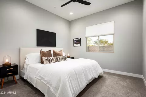 Bedroom - 2869 E Cashman Dr, Phoenix, AZ 85050 photo 5 of 6