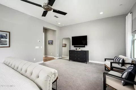 Bedroom - 2869 E Cashman Dr, Phoenix, AZ 85050 photo 2 of 6