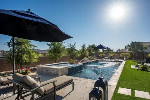 Exterior - 2869 E Cashman Dr, Phoenix, AZ 85050 photo 20 of 28