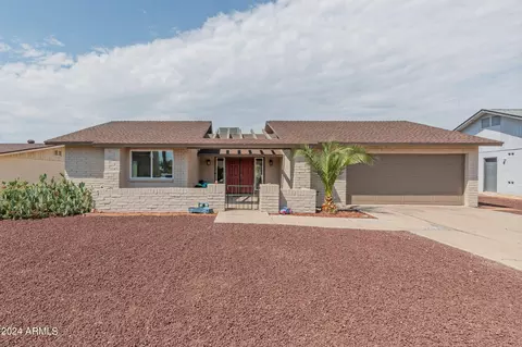 4604 W Lindner Dr, Glendale, AZ 85308