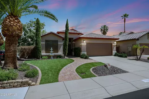 17043 N 43 Pl, Phoenix, AZ 85032 photo 2