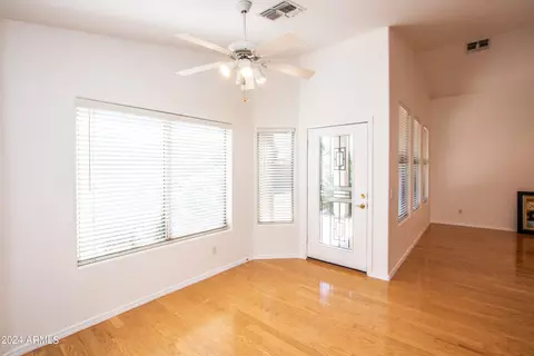 643 E Iris Ct, Gilbert, AZ 85296 photo 8