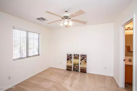 643 E Iris Ct, Gilbert, AZ 85296 photo 16